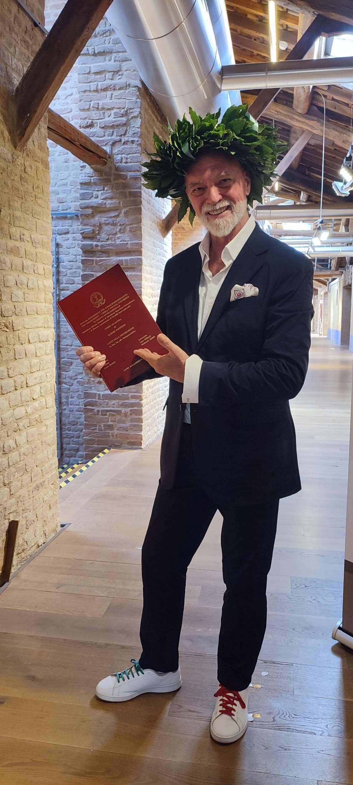 Luca Pellicari - Laurea con corona d'alloro